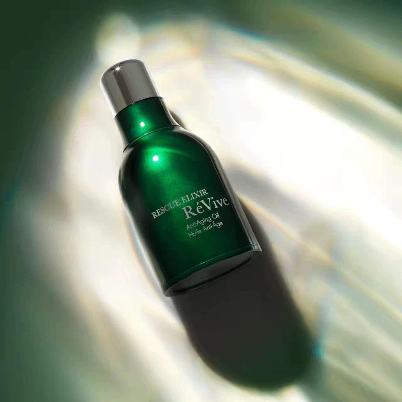 RéVive Anti-Aging Oil Huile Anti-Âge
一夜回春油30ml滋潤保濕 濃縮青春精華油